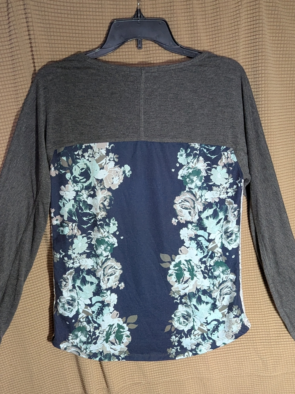Jolt Navy Floral Back Panel Long Sleeve Top with Gray Sleeves